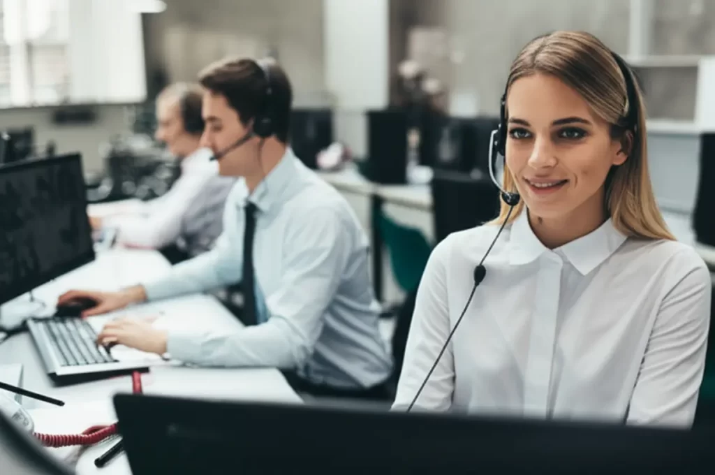 Llamada de Servicio al Cliente: 6 Tips Clave para Contestar con Éxito y Calma